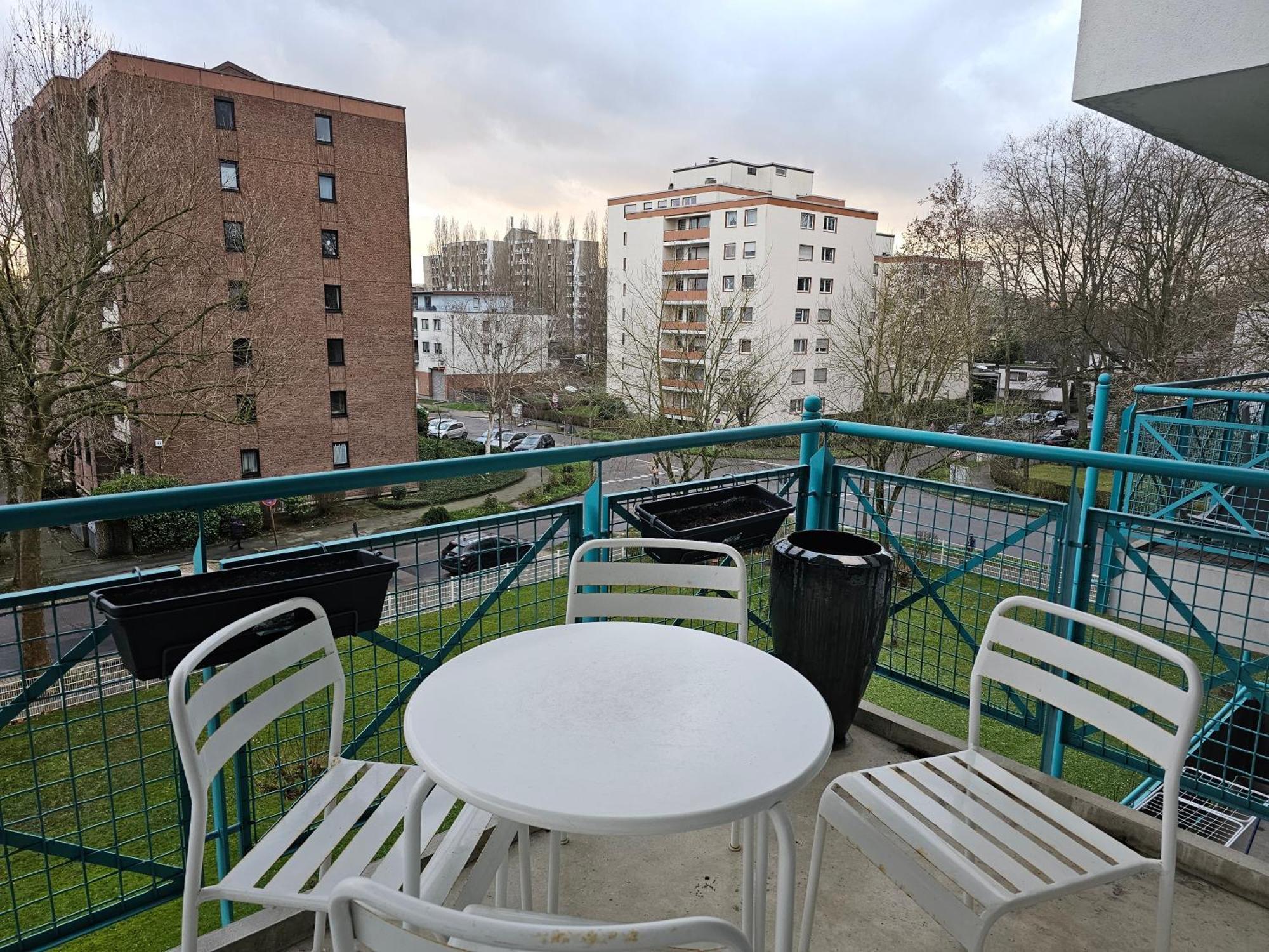 Uebernachten Sie Im Wunderschoenen Weiden Apartment โคโลญ ภายนอก รูปภาพ